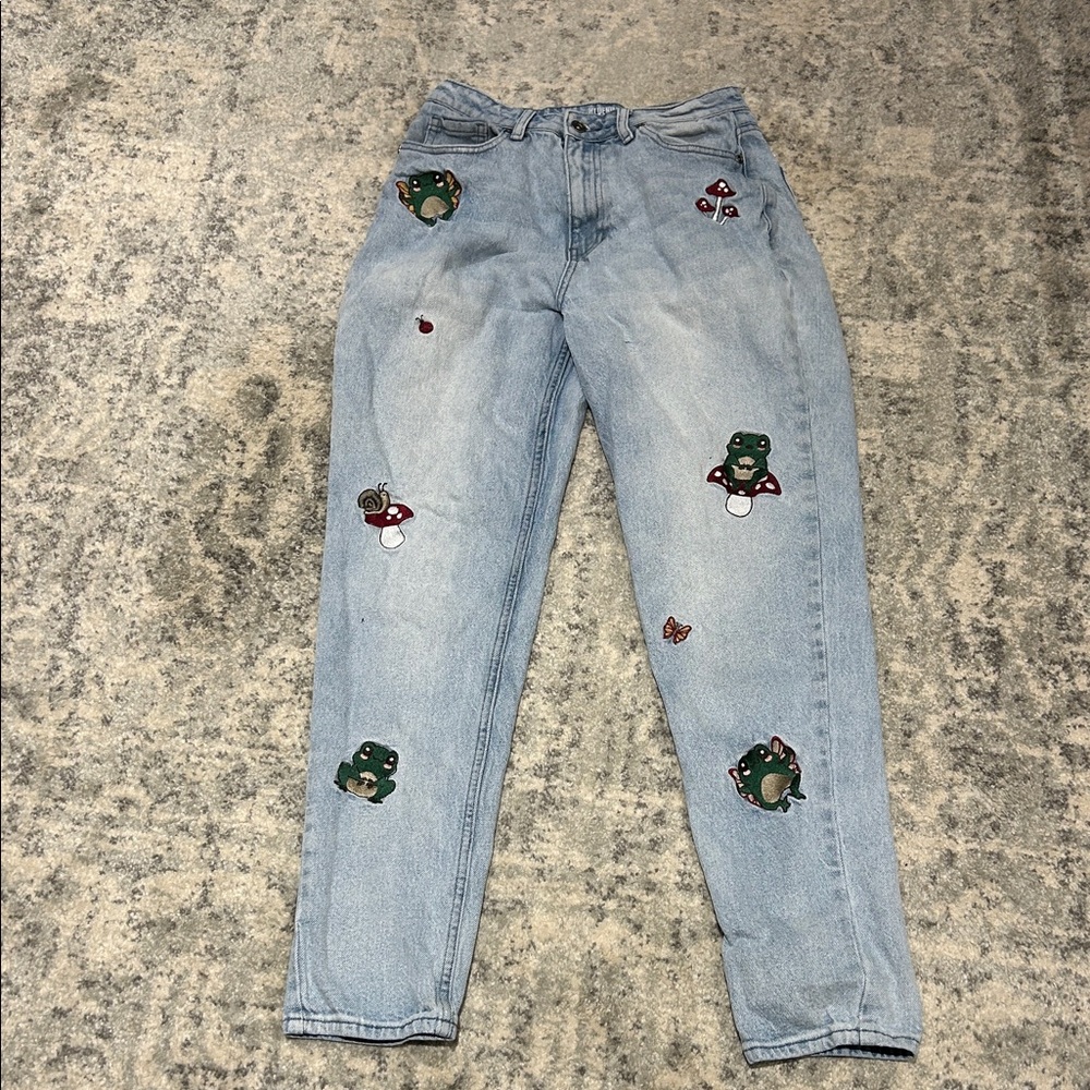 Hot Topic Light Blue Jeans with Embroidered Froggies